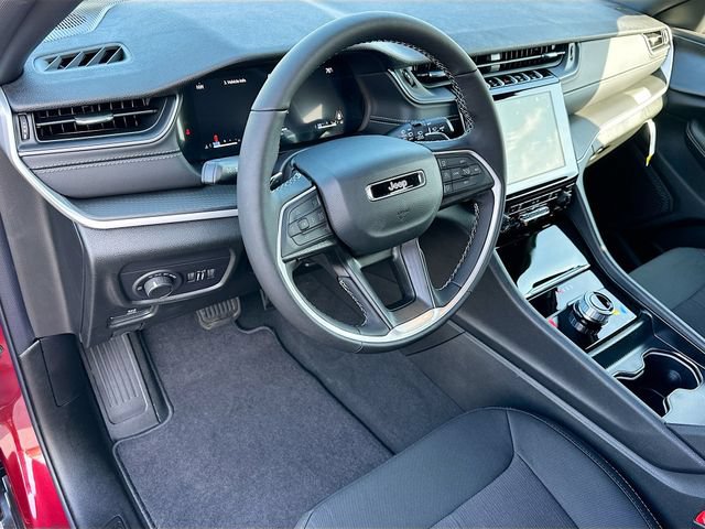 New 2026 Jeep Grand Cherokee L 2WD image 7