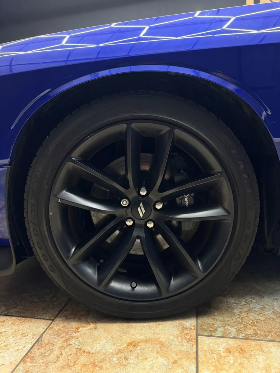 Used 2022 Dodge Challenger R/T w/ Performance Handling Group RWD image 19