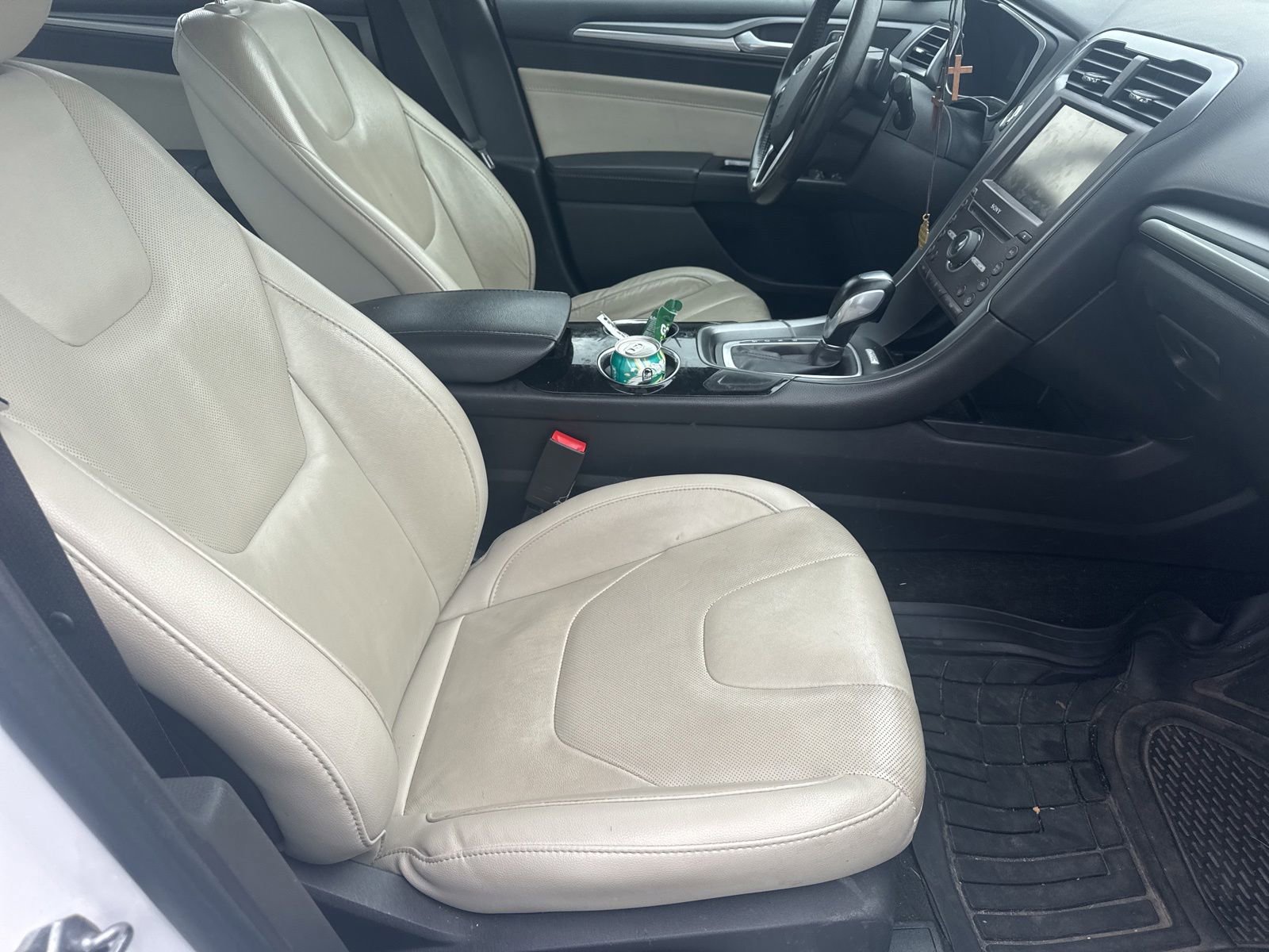 Used 2016 Ford Fusion Titanium FWD image 9