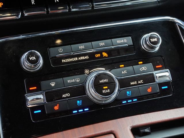 Used 2023 Lincoln Navigator Reserve AWD/4WD image 27