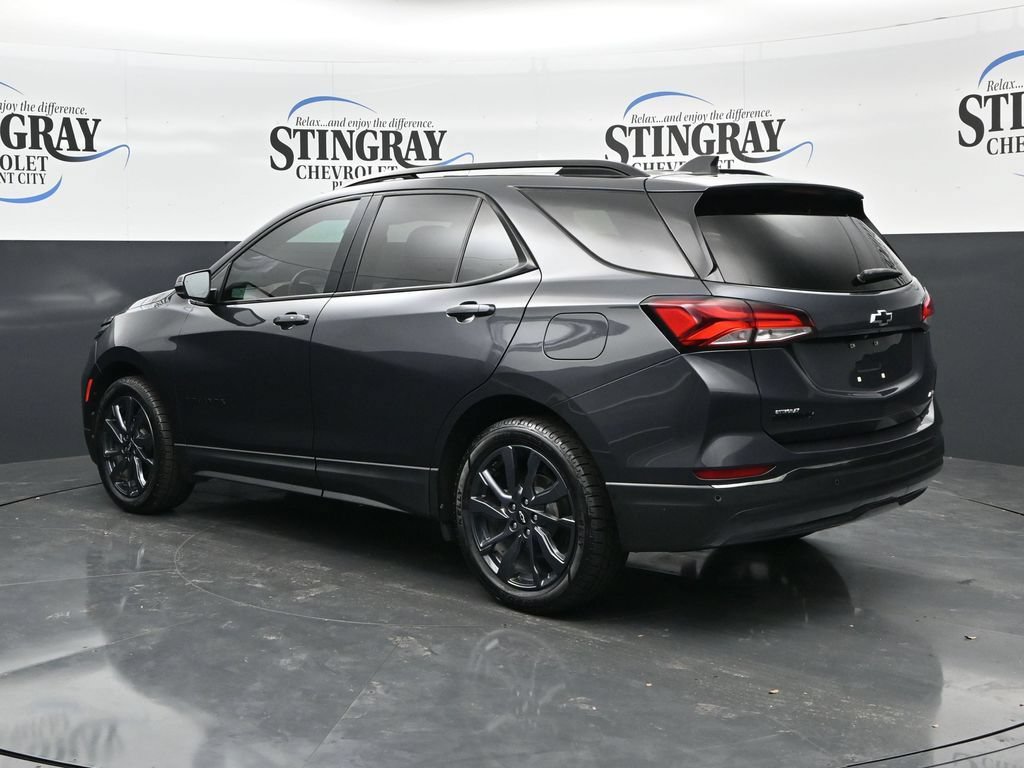 Used 2022 Chevrolet Equinox RS w/ RS Leather Package FWD image 5