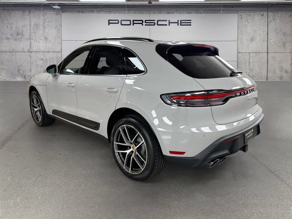 New 2026 Porsche Macan AWD/4WD image 3