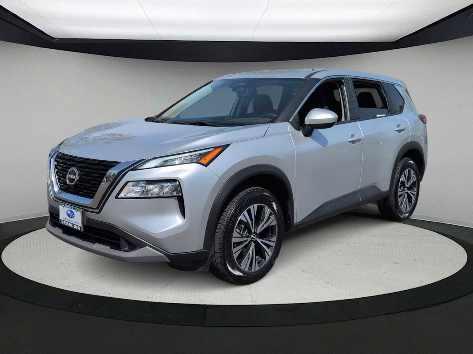 Used 2023 Nissan Rogue SV AWD/4WD image 4