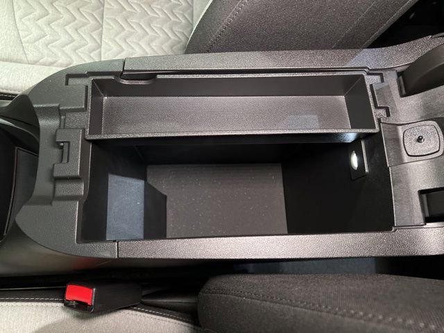 Used 2023 Chevrolet Equinox LS image 24