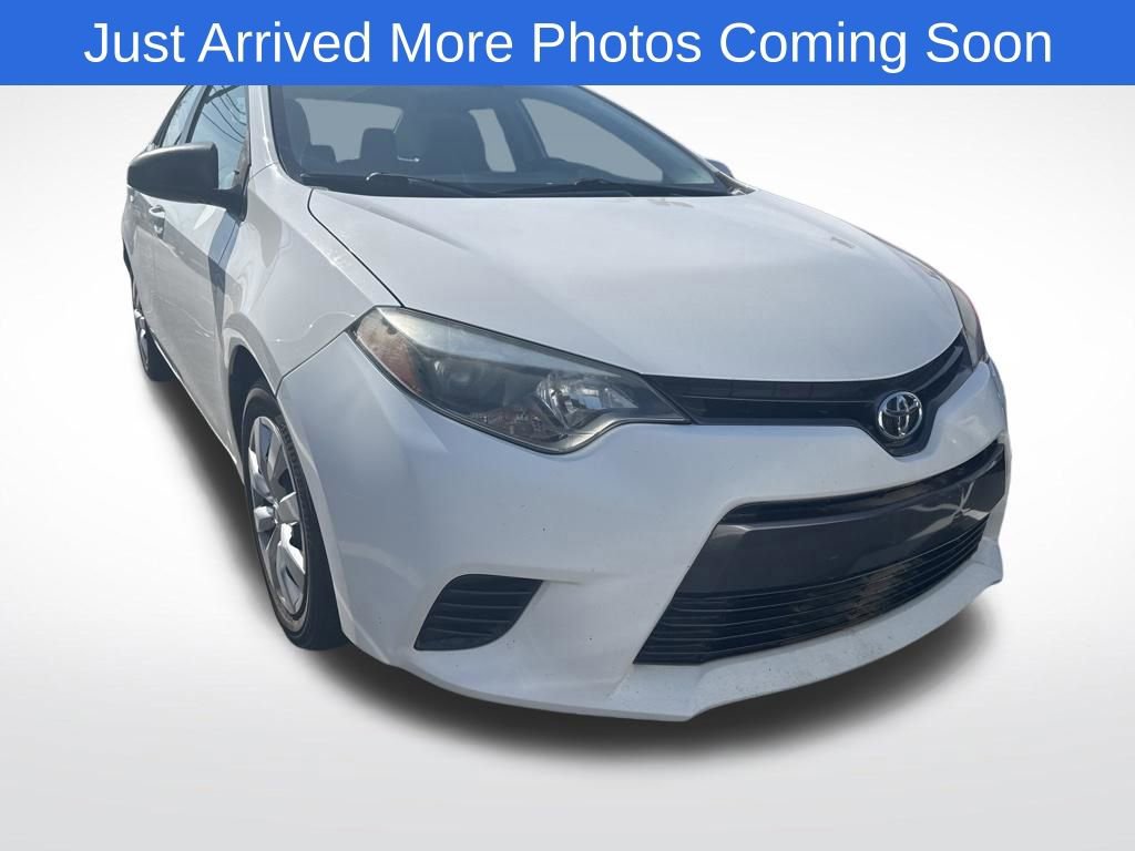 Used 2015 Toyota Corolla LE image 1