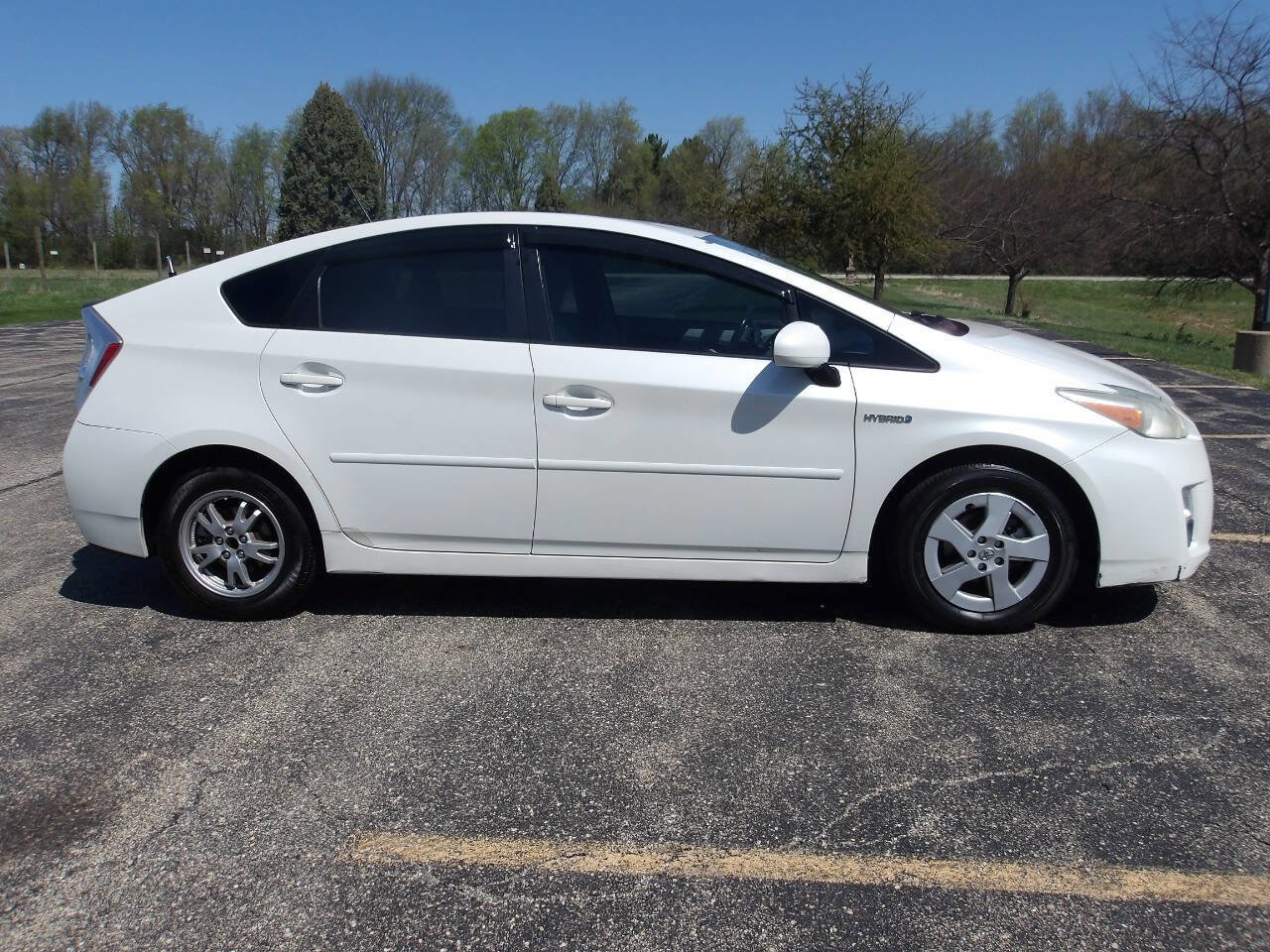 Used 2010 Toyota Prius Three FWD image 2