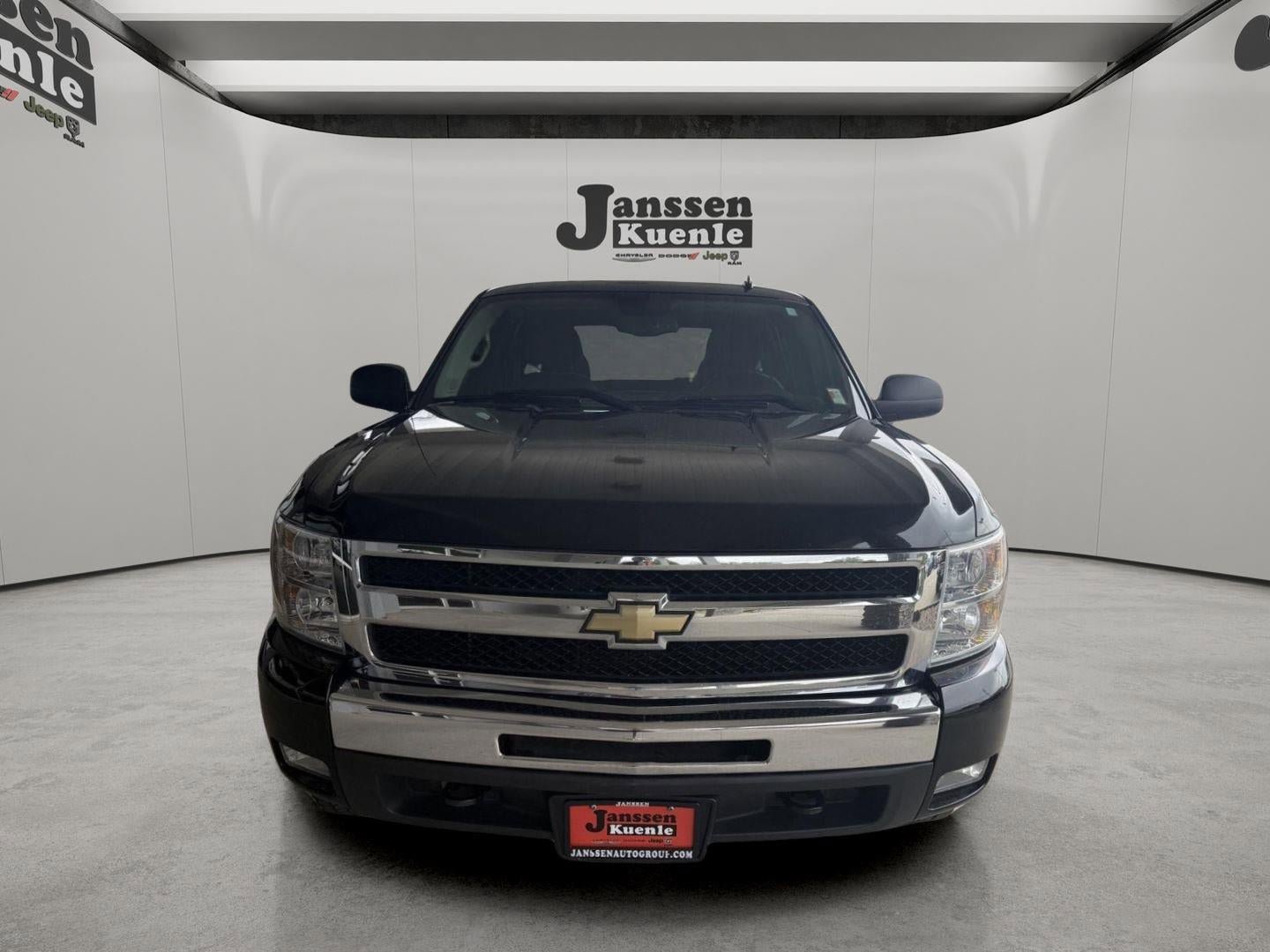 Used 2009 Chevrolet Silverado 1500 LT w/ Power Pack Plus AWD/4WD image 5