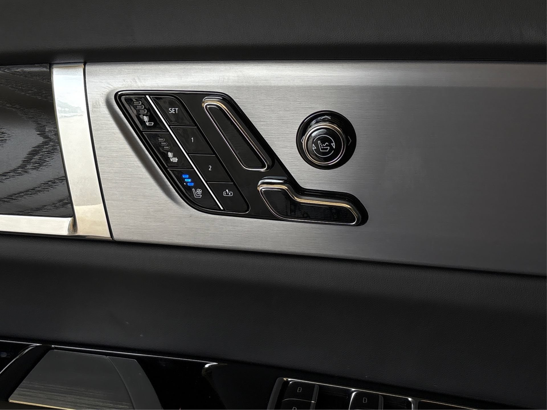 New 2026 Cadillac Vistiq Premium Luxury AWD/4WD image 32