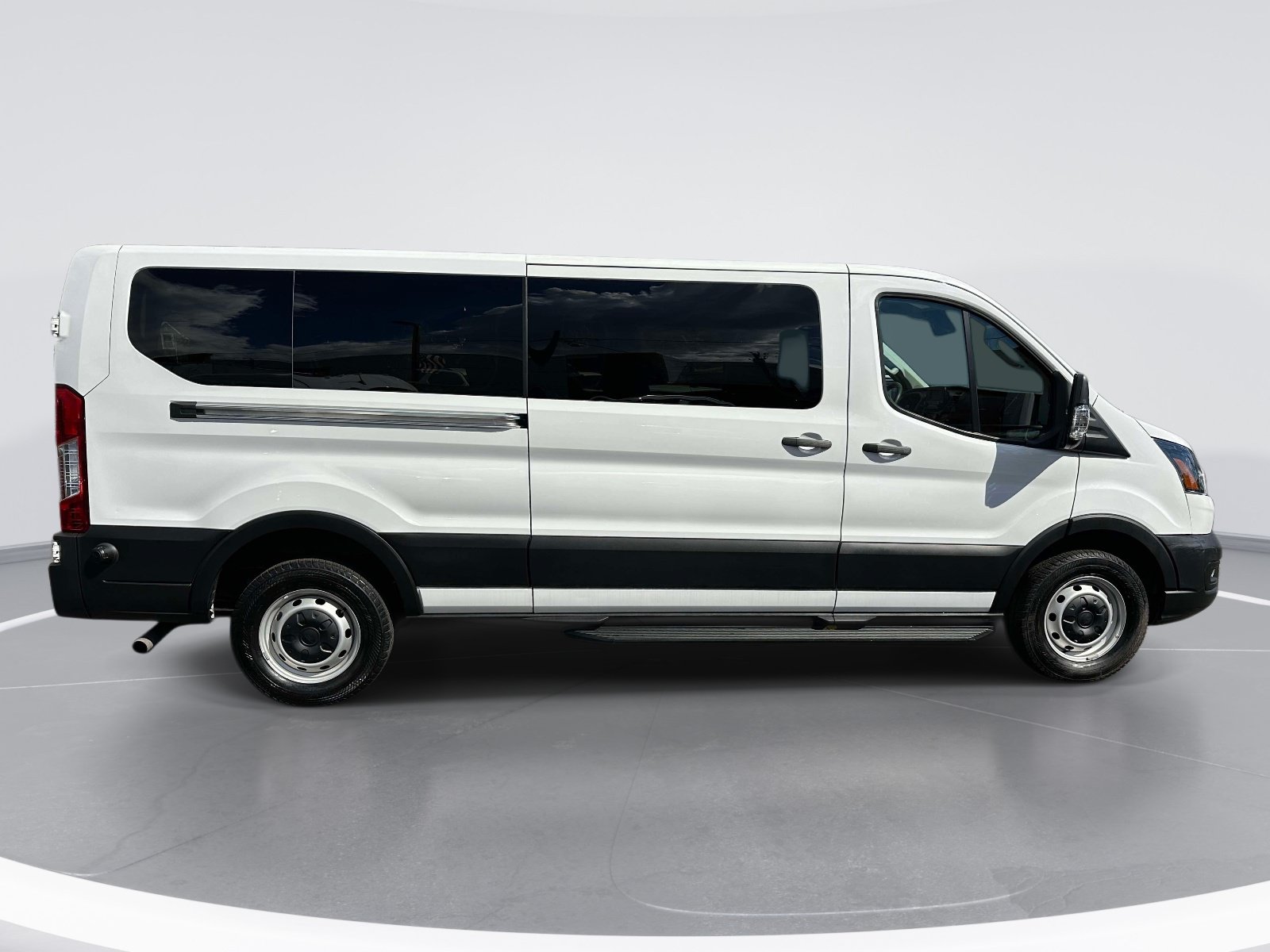 Used 2024 Ford Transit 350 XL RWD image 4