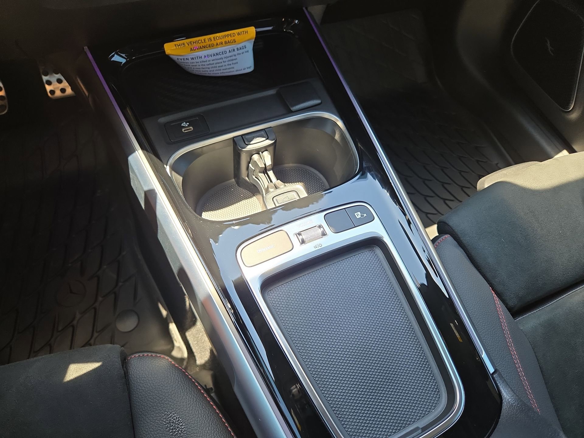 New 2025 Mercedes-Benz GLB 250 image 22