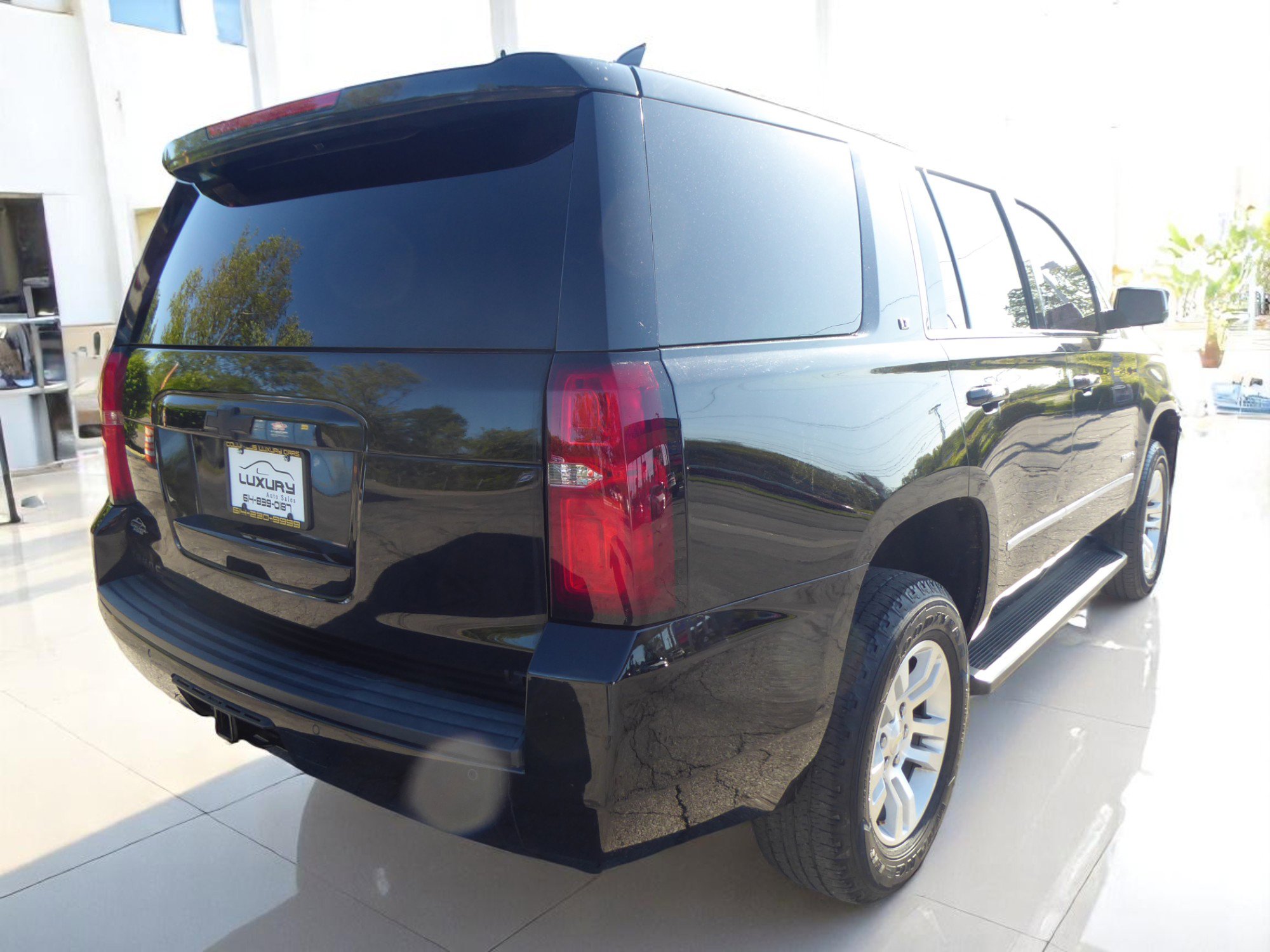 Used 2016 Chevrolet Tahoe LT w/ Luxury Package image 10