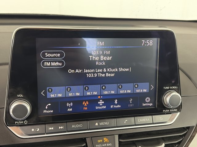 Certified 2024 Nissan Altima 2.5 SV FWD image 18