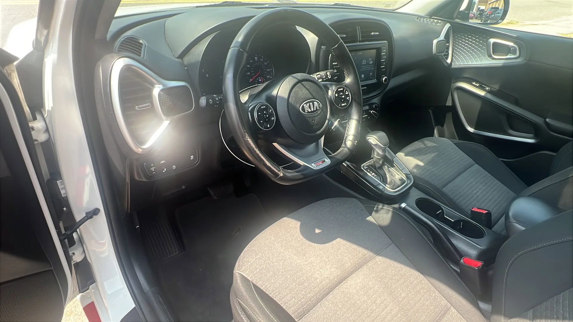 Used 2021 Kia Soul GT-Line image 24