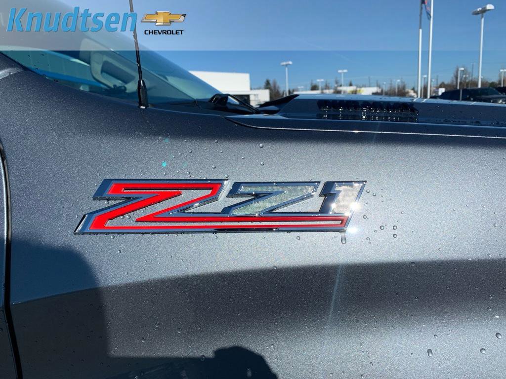 Used 2022 Chevrolet Silverado 1500 LT w/ Z71 Off-Road Package image 9