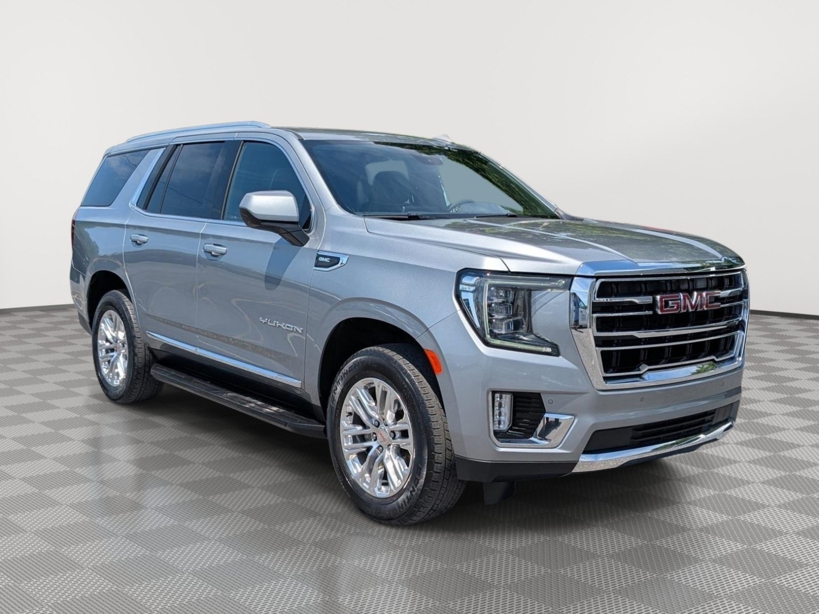 Used 2024 GMC Yukon SLT AWD/4WD image 7