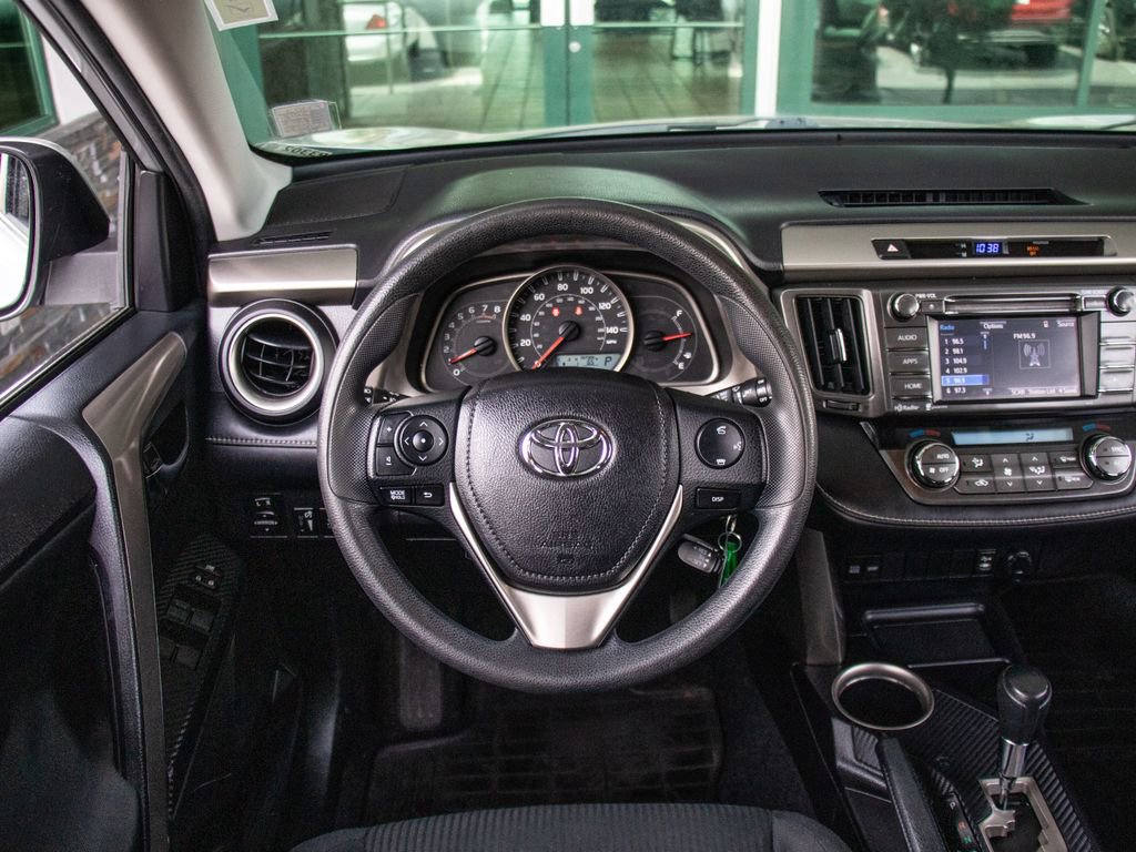 Used 2014 Toyota RAV4 XLE AWD/4WD image 12