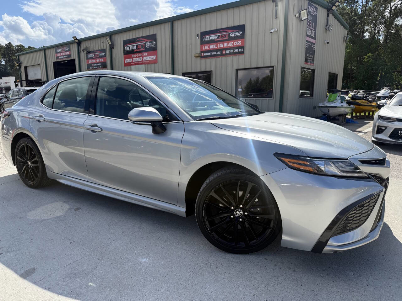 Used 2023 Toyota Camry XSE image 2