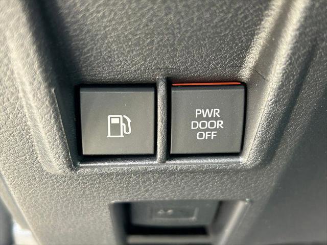 Certified 2025 Toyota Sienna XLE Woodland Edition AWD/4WD image 29