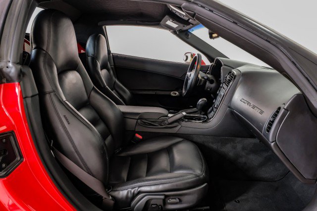 Used 2008 Chevrolet Corvette Convertible w/ Preferred Equipment Group RWD image 30