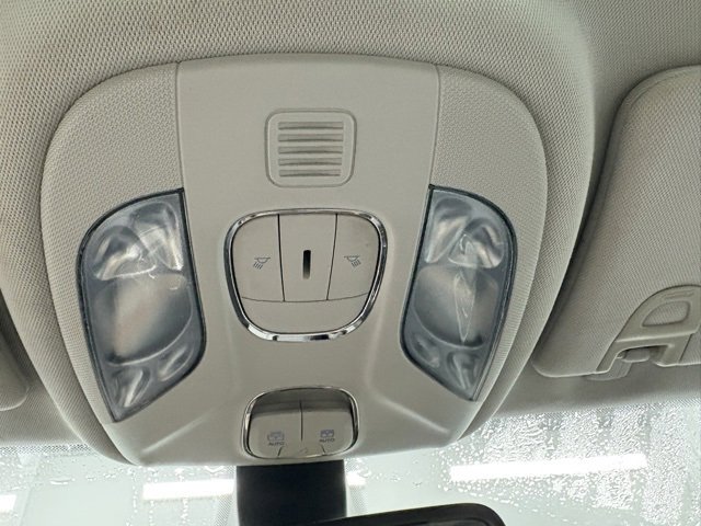 Used 2019 Jeep Compass Latitude image 27