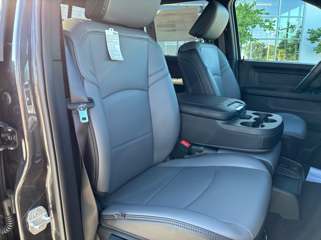 New 2027 RAM 3500 Tradesman AWD/4WD image 30