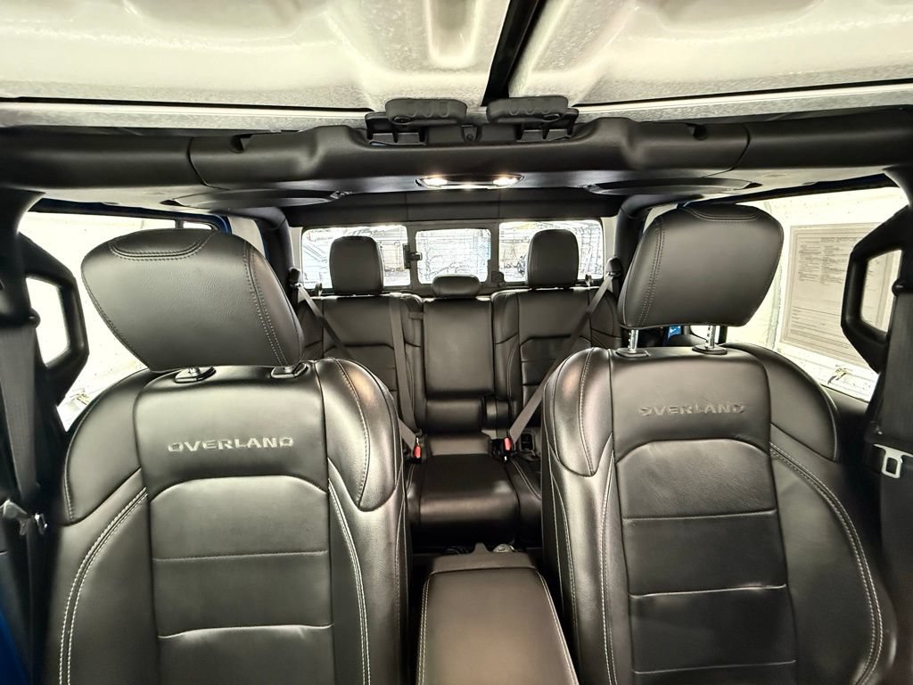 Used 2021 Jeep Gladiator Overland w/ Uconnect 4C Nav & Sound Group AWD/4WD image 31