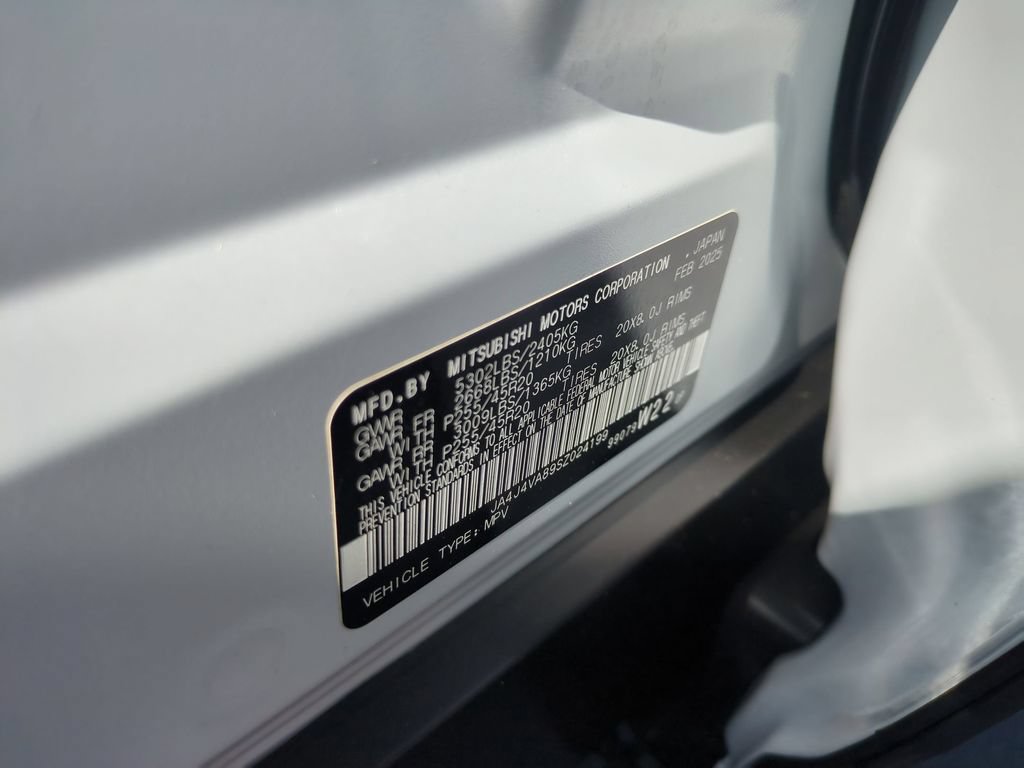 Used 2025 Mitsubishi Outlander SE AWD/4WD image 36