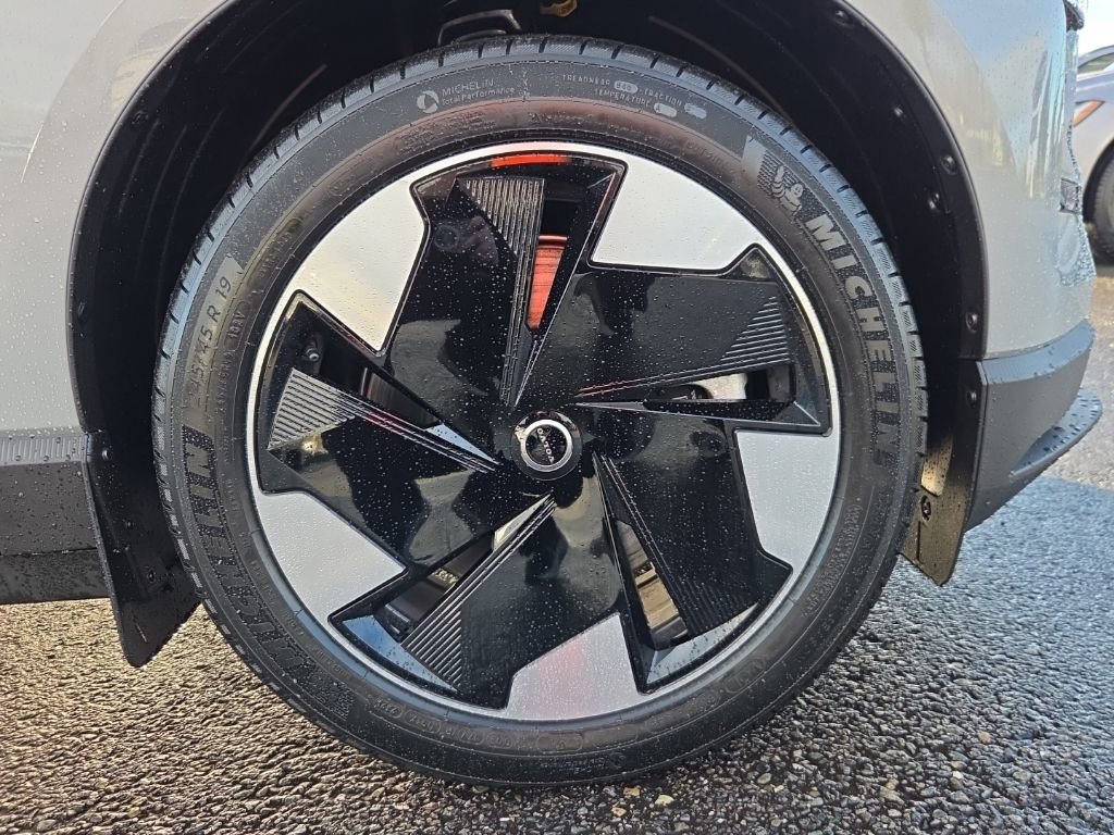 New 2026 Volvo EX30 Plus w/ Protection Package Premier AWD/4WD image 10