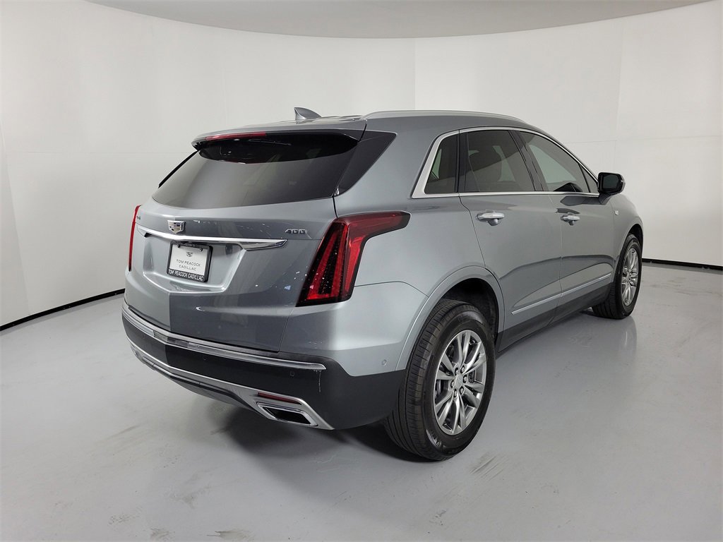 Certified 2023 Cadillac XT5 Premium Luxury w/ Technology Package image 4