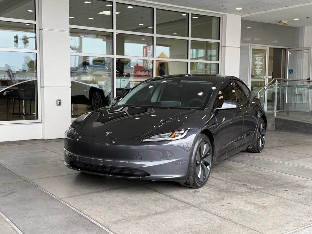 Used 2024 Tesla Model 3 Standard Range RWD image 2