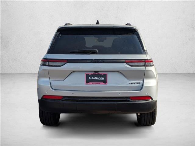 New 2025 Jeep Grand Cherokee Limited w/ Black Appearance Package RWD image 8