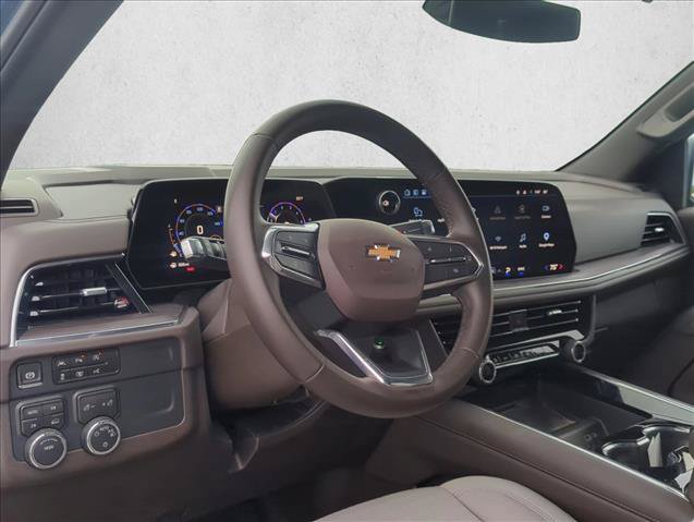 Used 2025 Chevrolet Suburban LS AWD/4WD image 8