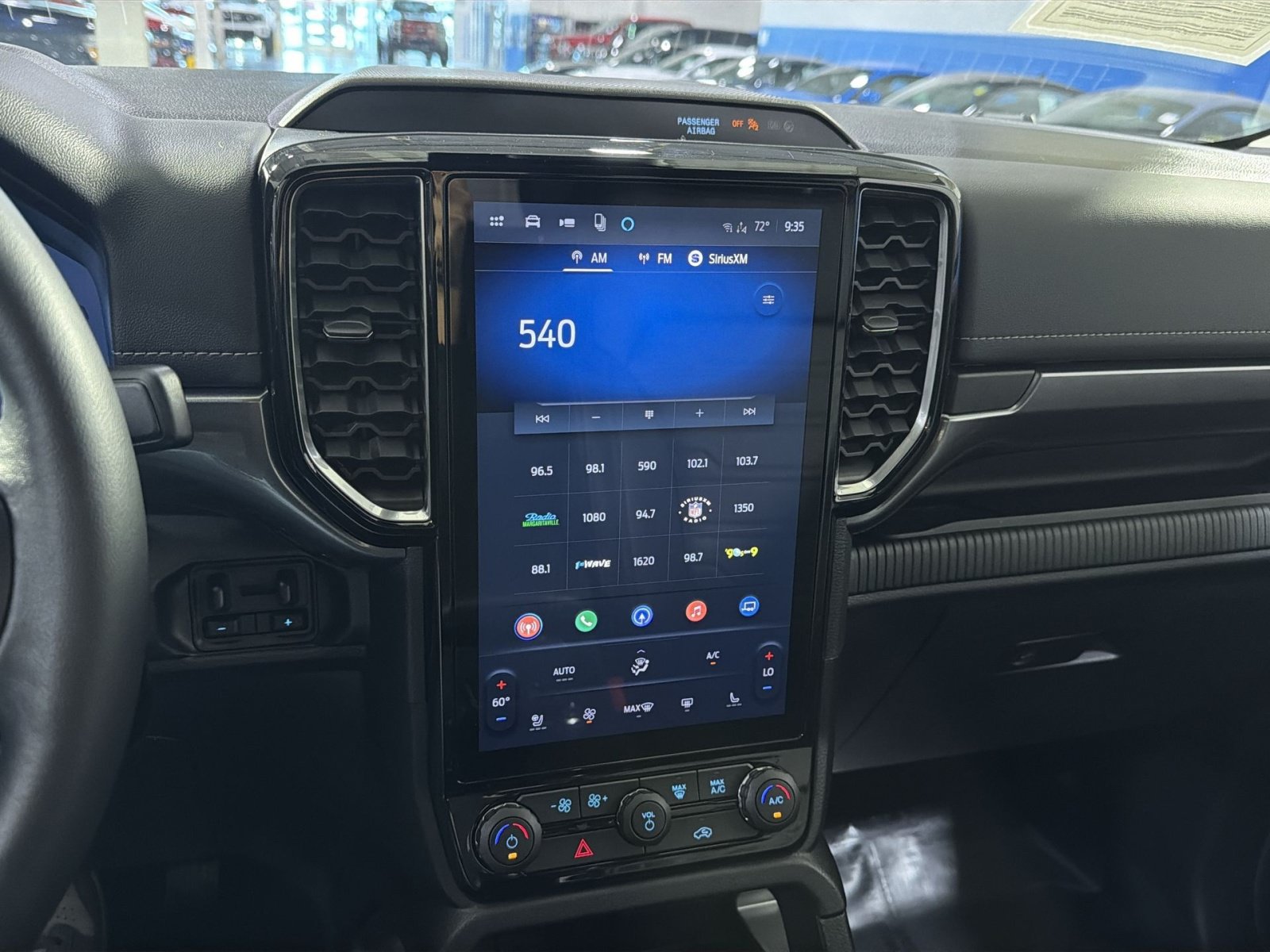 Used 2025 Ford Ranger Lariat w/ FX4 Off-Road Package AWD/4WD image 35