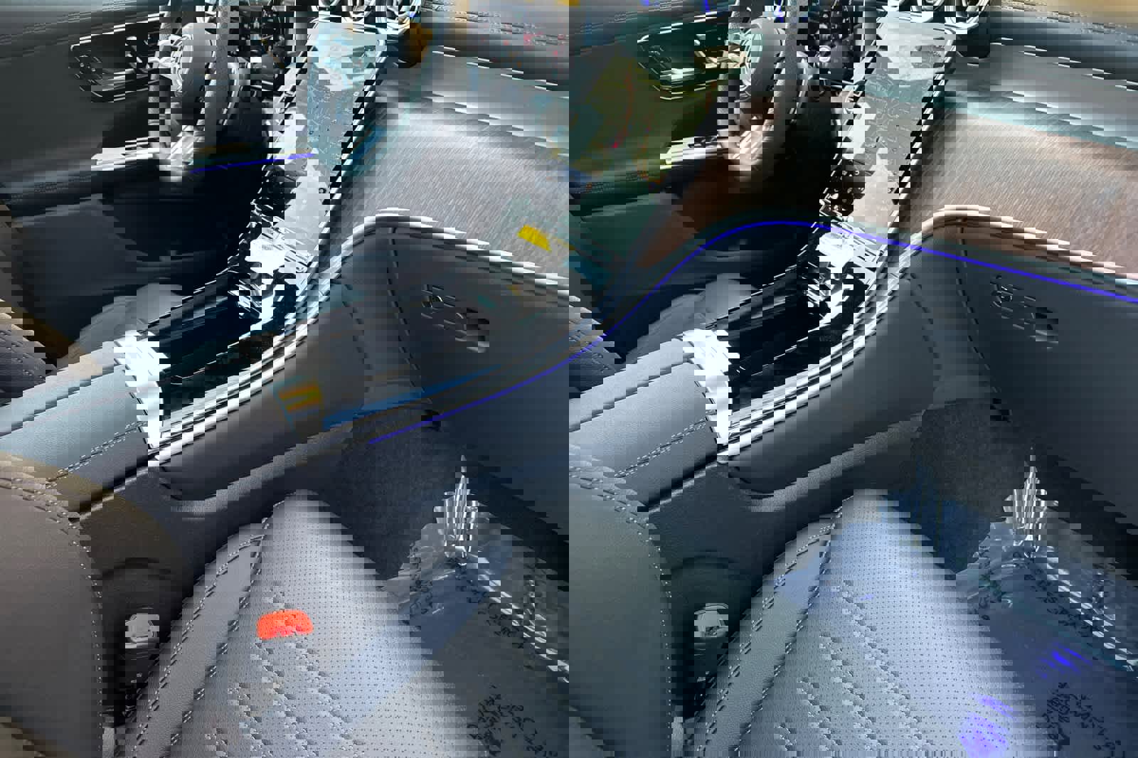 New 2026 Mercedes-Benz GLC 300 image 15