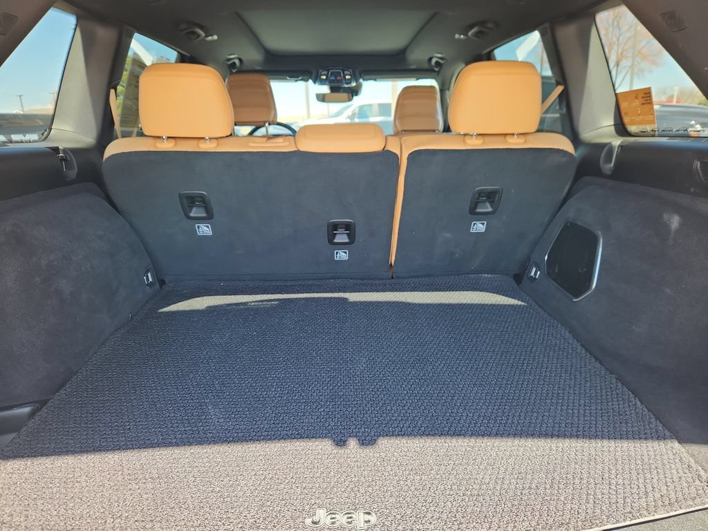 Certified 2024 Jeep Grand Cherokee Summit AWD/4WD image 10