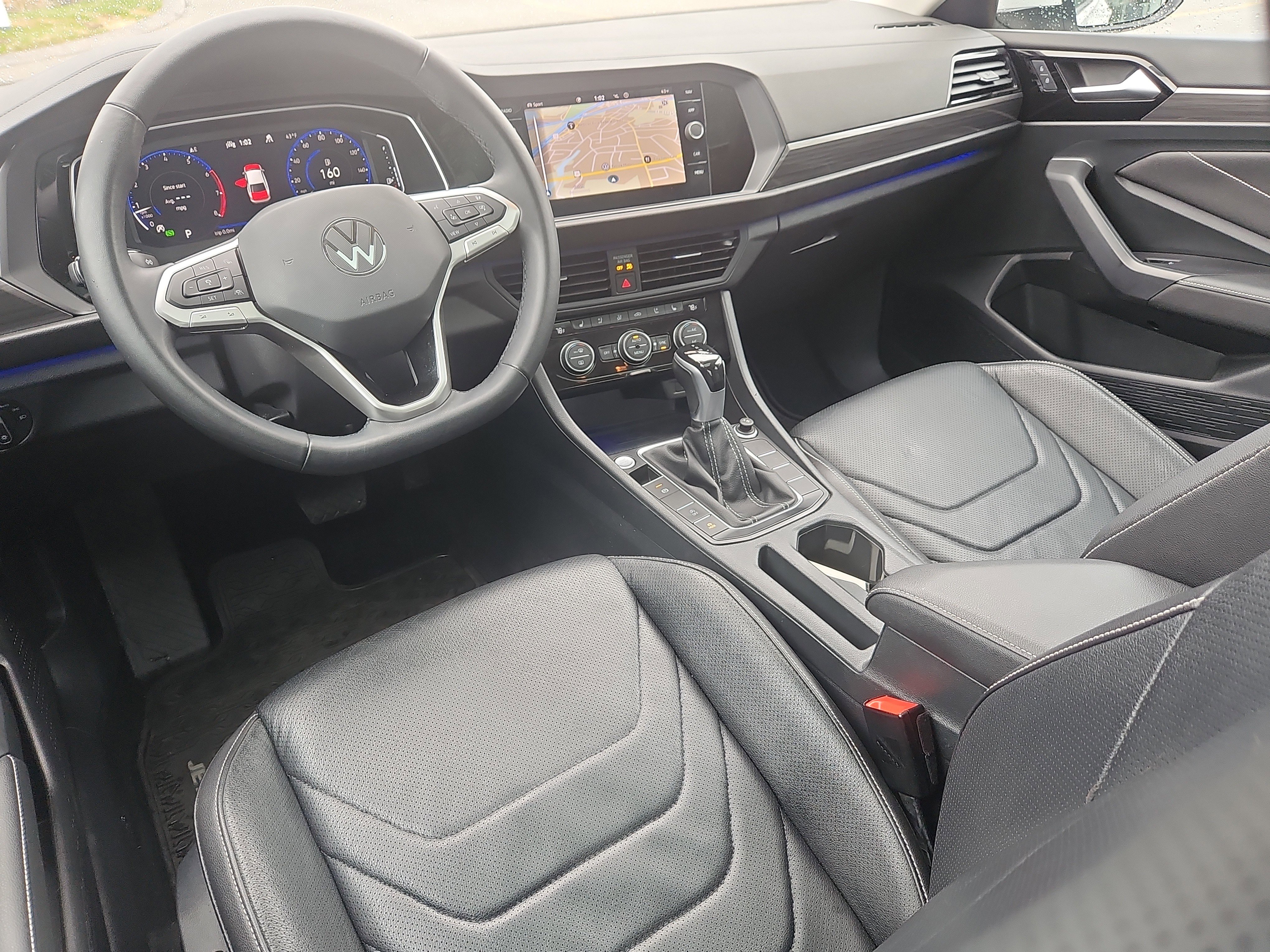 Certified 2022 Volkswagen Jetta SEL image 4