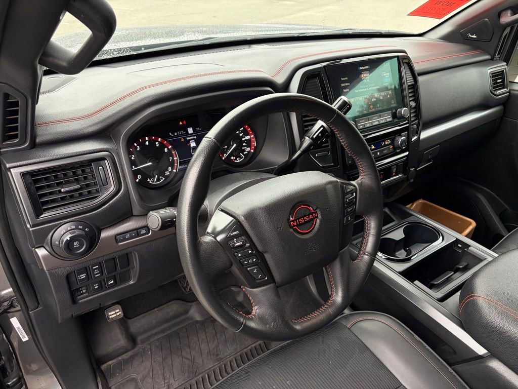 Used 2024 Nissan Titan PRO-4X image 19