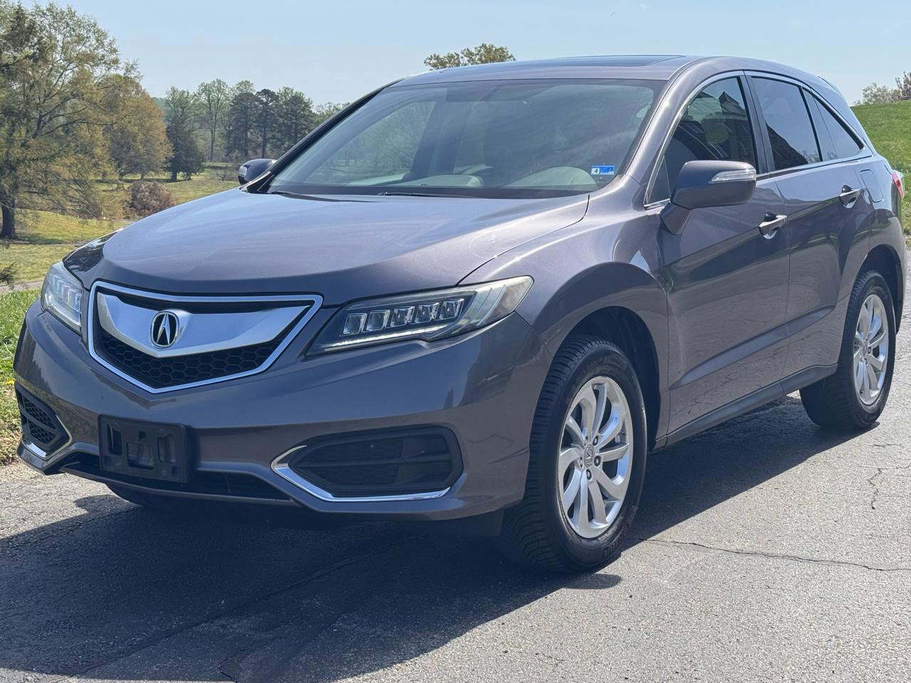 Used 2017 Acura RDX AWD image 2