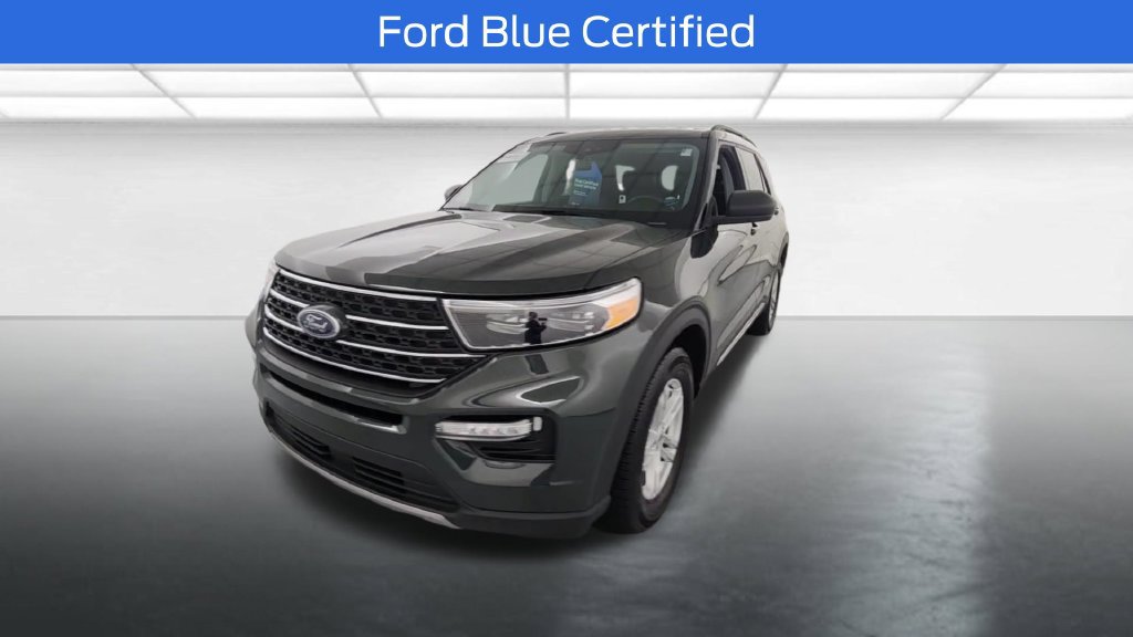 Used 2024 Ford Explorer XLT w/ Equipment Group 202A AWD/4WD image 2