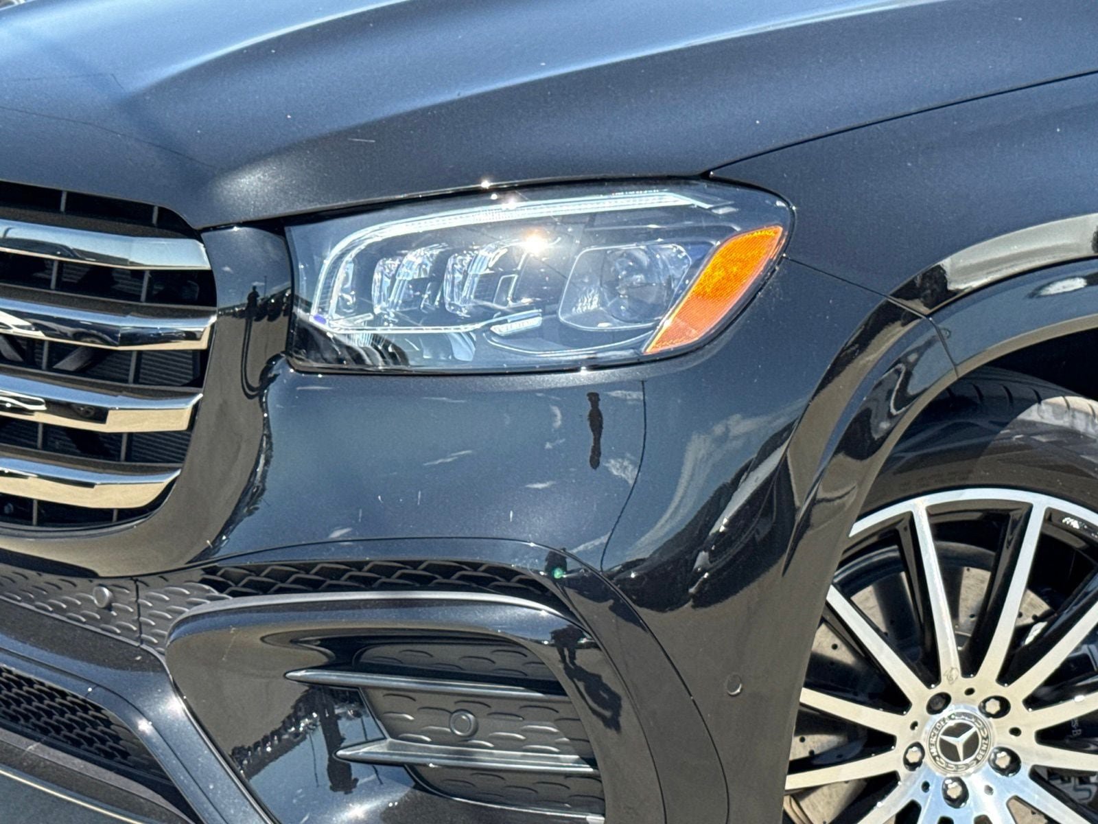 New 2026 Mercedes-Benz GLS 450 4MATIC image 3