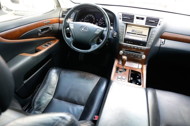 Used 2011 Lexus LS 460 w/ Sport Pkg image 25