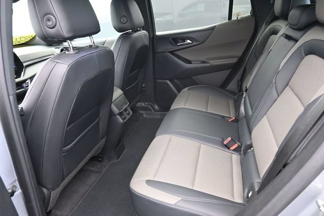 Used 2025 Chevrolet Equinox LT w/ Convenience Package II AWD/4WD image 15