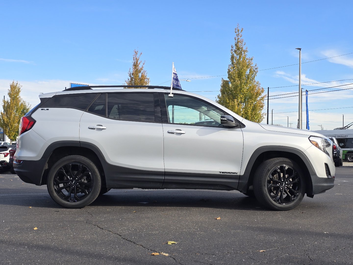 Certified 2021 GMC Terrain SLE w/ Driver Convenience Package image 25