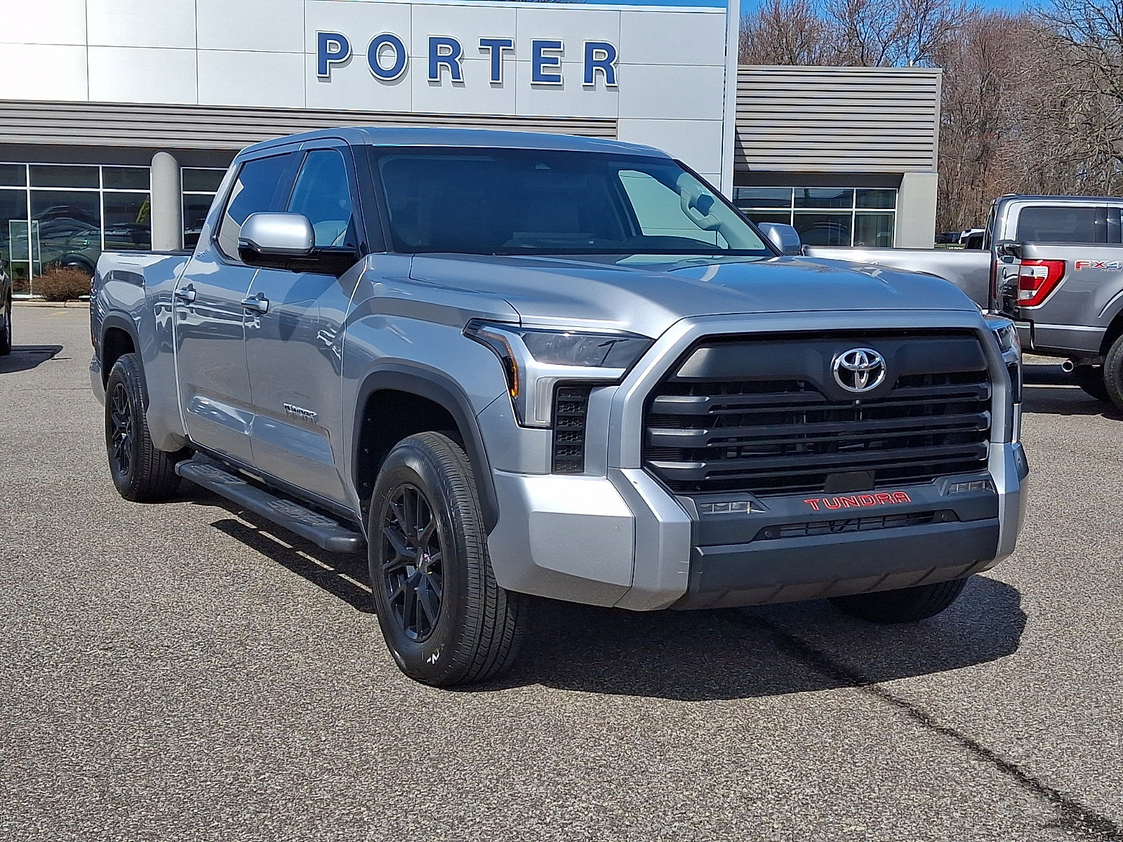 Used 2023 Toyota Tundra SR5 w/ SR5 Premium Package image 2