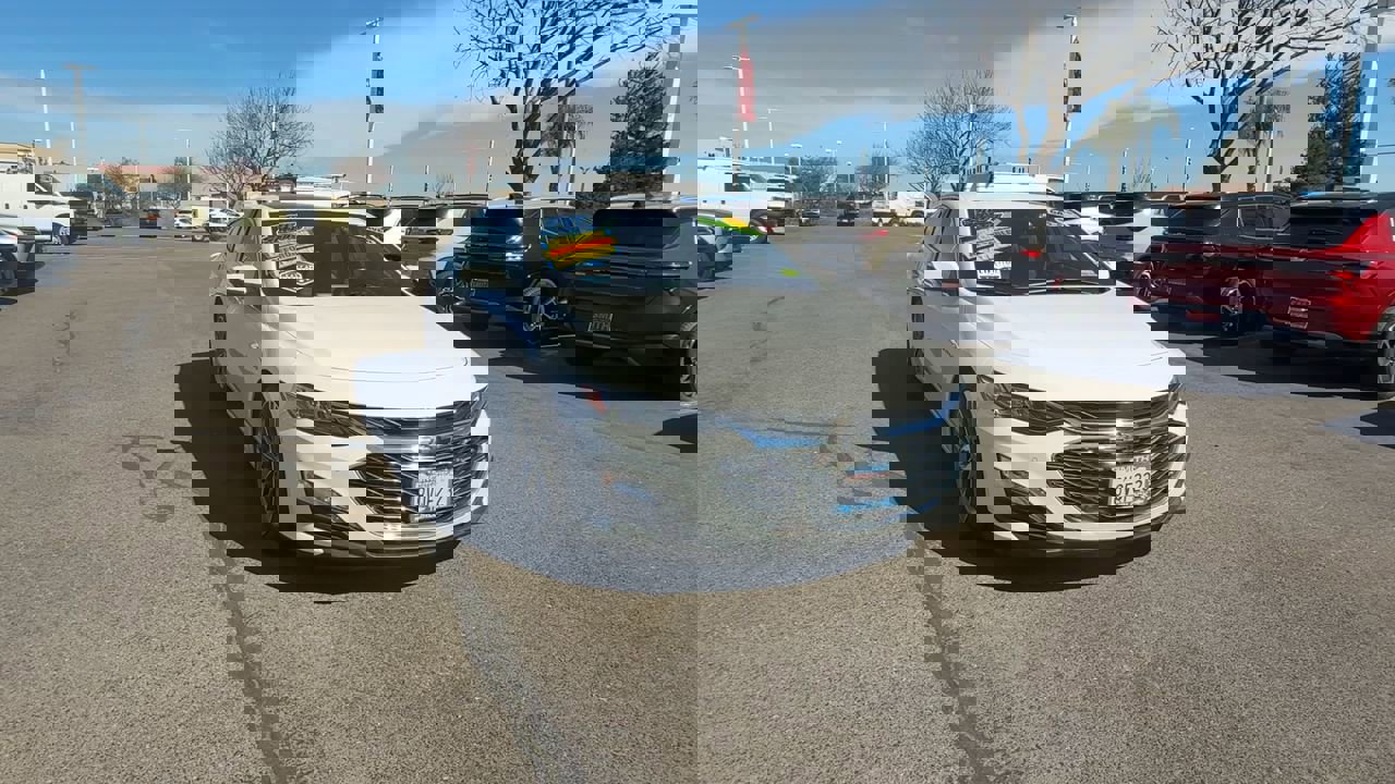 Used 2021 Chevrolet Malibu Premier image 1