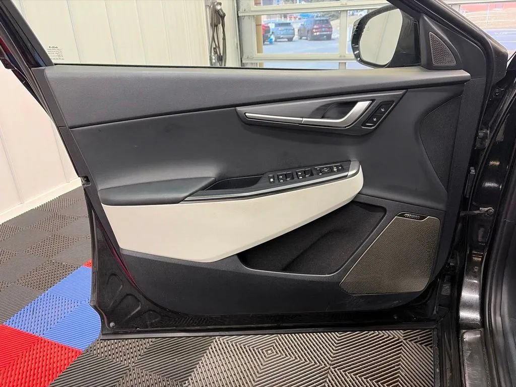 Used 2022 Kia EV6 GT-Line w/ GT-Line White Seat Package AWD/4WD image 10