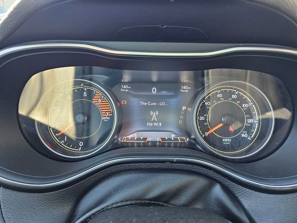 Used 2019 Jeep Cherokee Limited w/ Luxury Group image 31