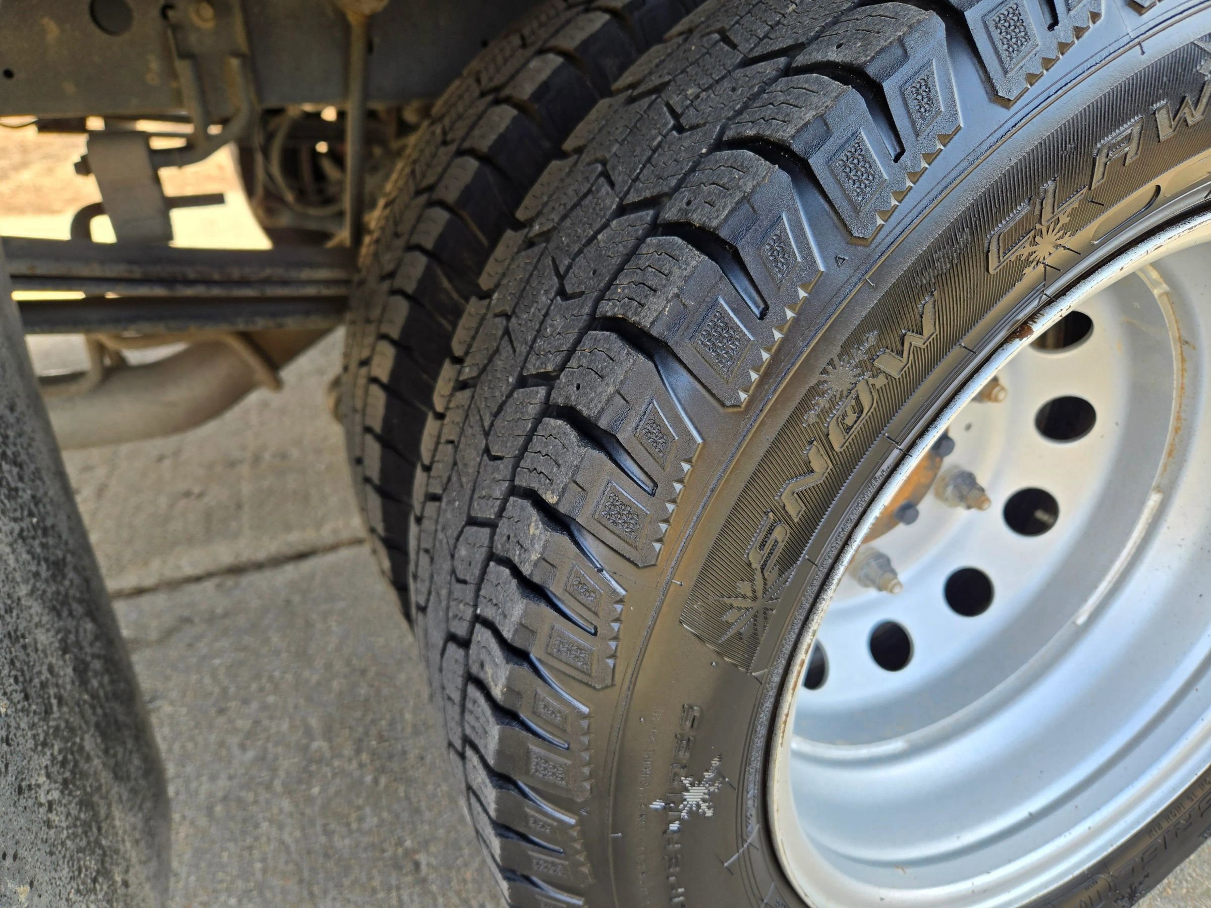 Used 2022 Ford Transit 350 350 HD XL Cutaway Van 2D image 27