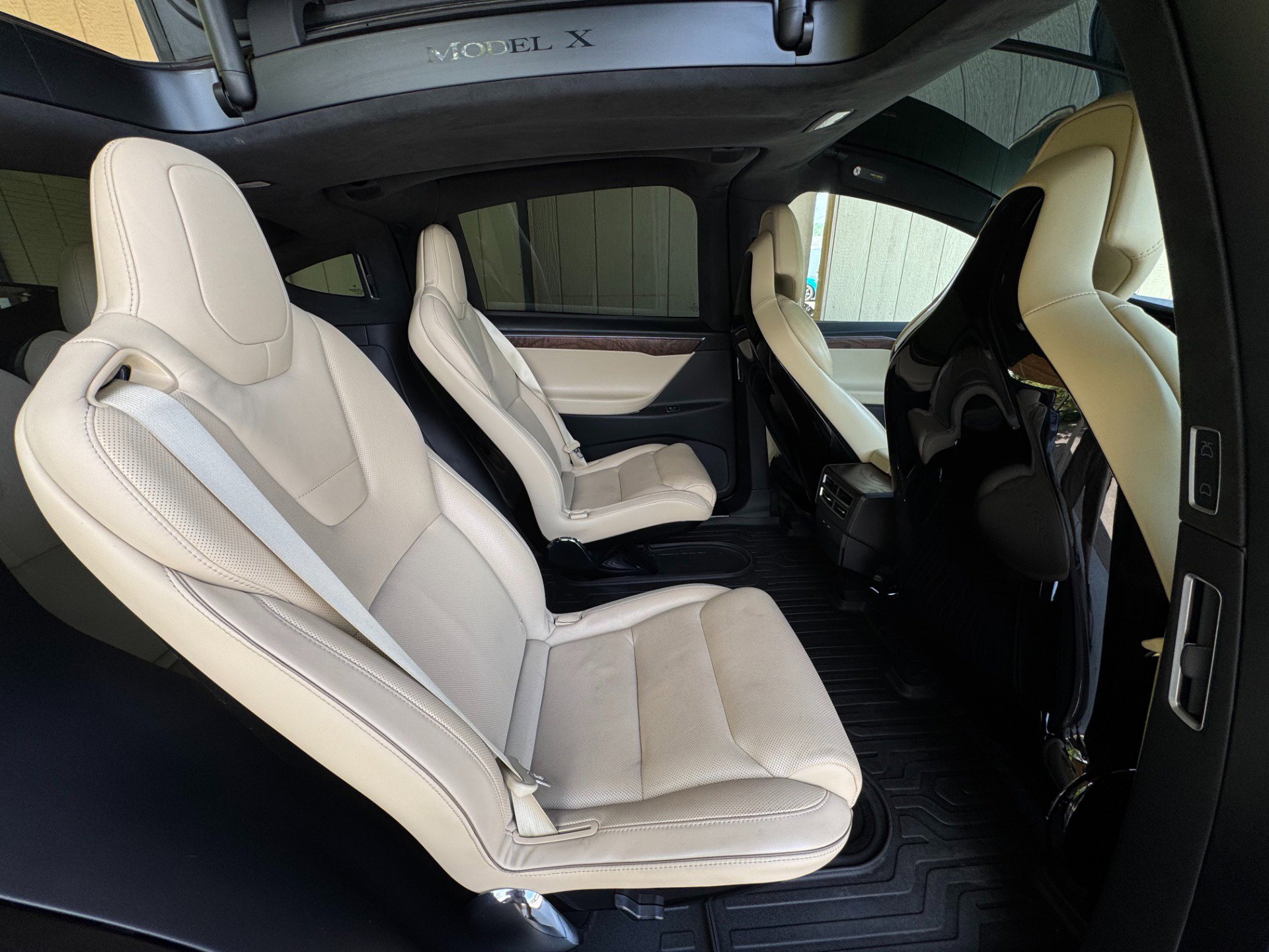 Used 2016 Tesla Model X Performance image 34