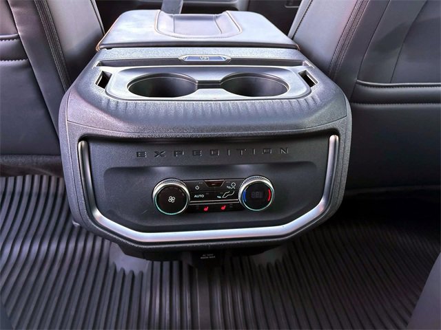 Used 2025 Ford Expedition Tremor image 13